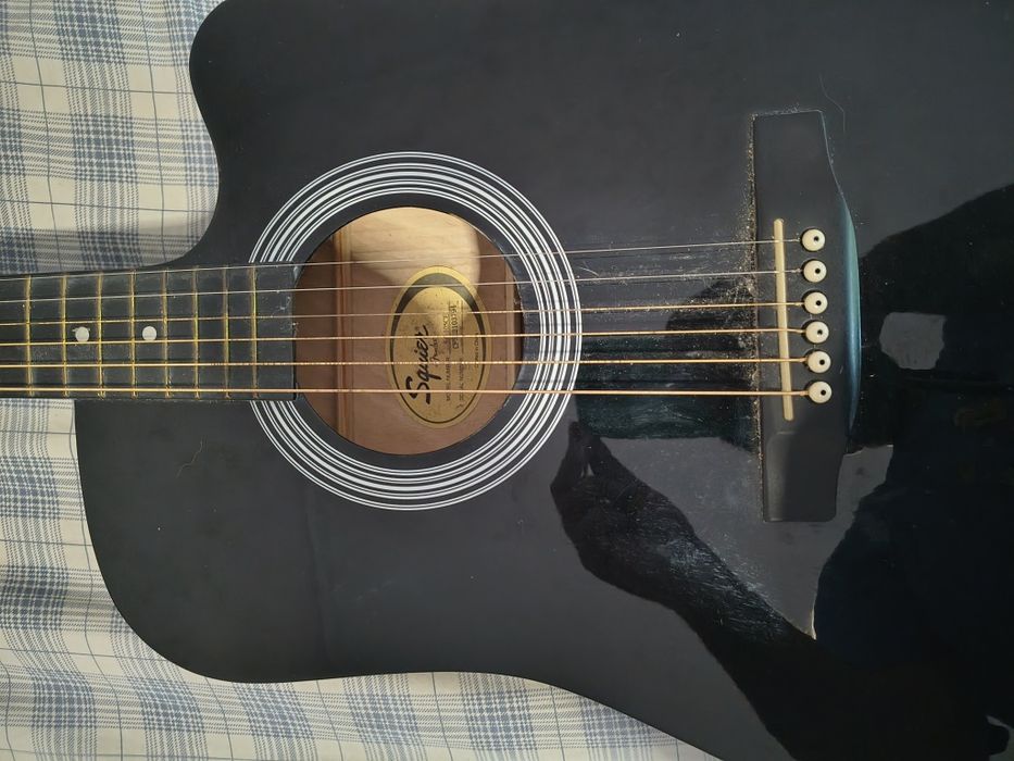 Vendo violão fender Squier black elétrico