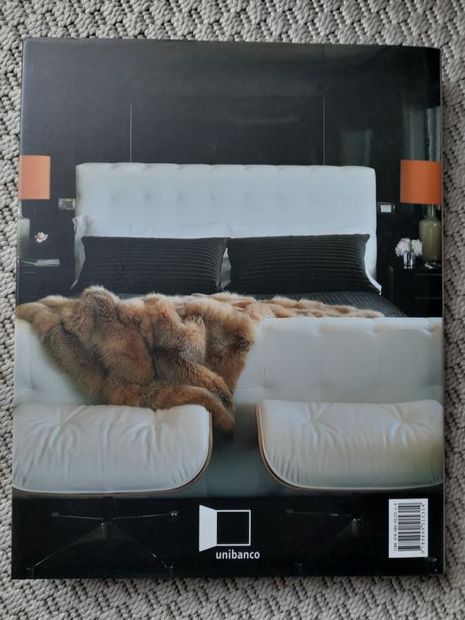 Livro de decoração de interiores "XXI Interiores"
