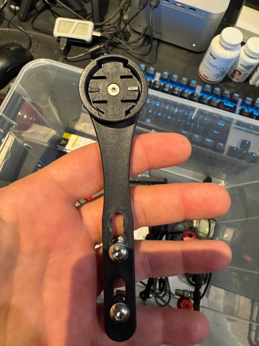 Uchwyt na licznik aero do kokpitu