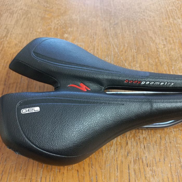 Selim Specialized Avatar 143mm body geometry