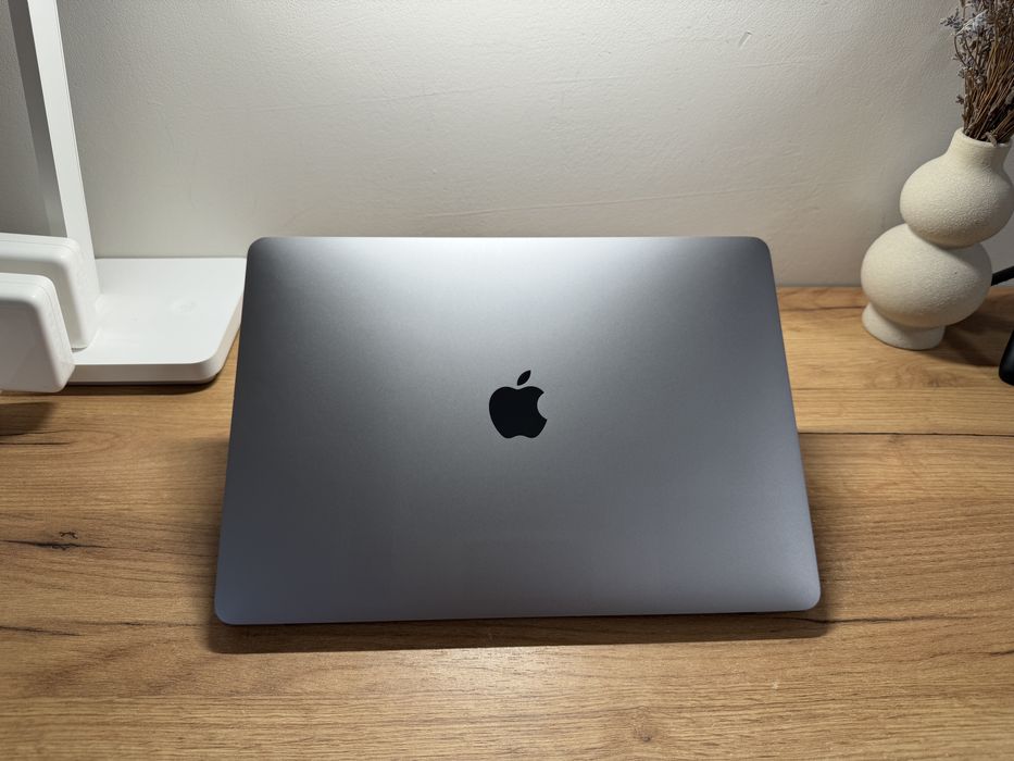 MacBook Air 13 2020 M1 16GB RAM 256GB SSD 94%