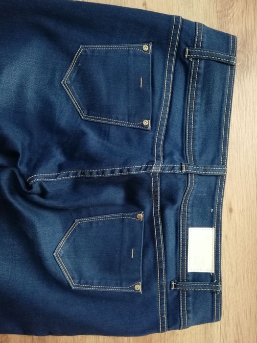 Jeansy rurki ciemny granat jak nowe XL