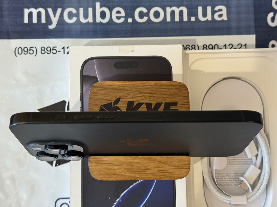 iPhone 16 Pro Max 256Gb Black Titanium Neverlock (Фіз сім, АКБ 90%)