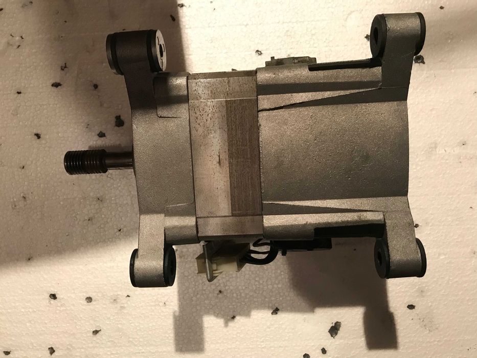 Silnik do pralki BOSCH ładowanej od góry