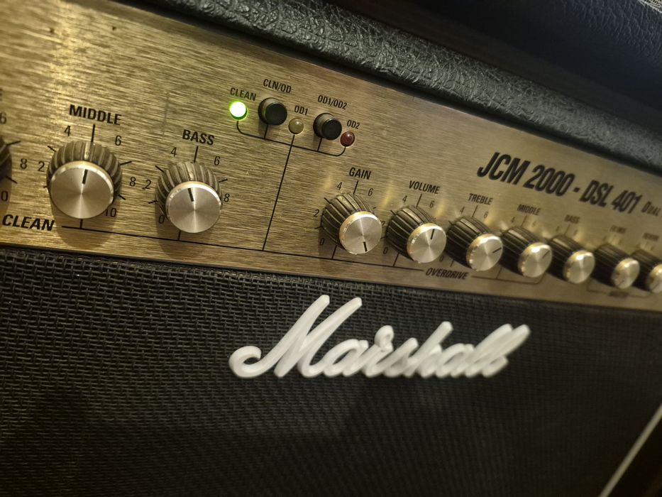 Marshall JCM 2000 DSL 401