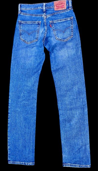 três calças levi’s, estado muito bom