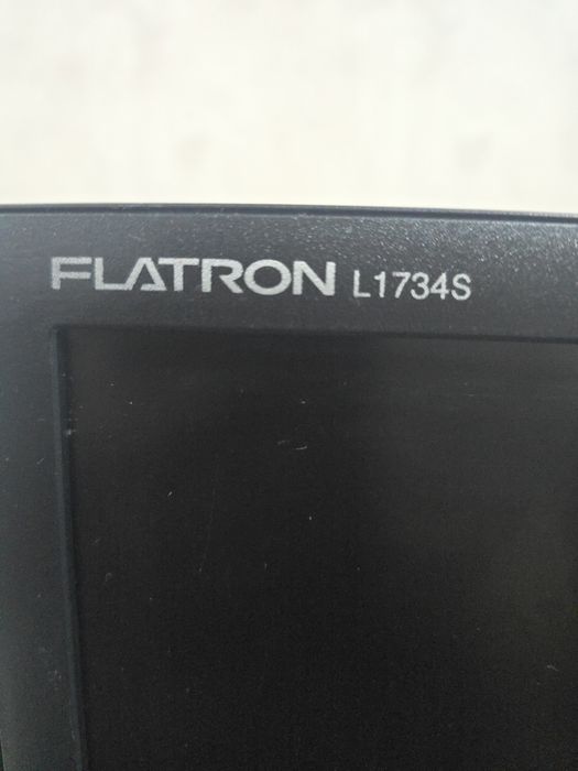 Monitor flatron L1734S