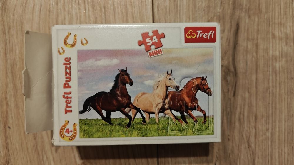 Puzzle Trefl mini 54 elementy Konie