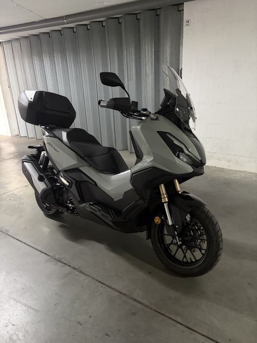 Honda ADV 350 Cinza