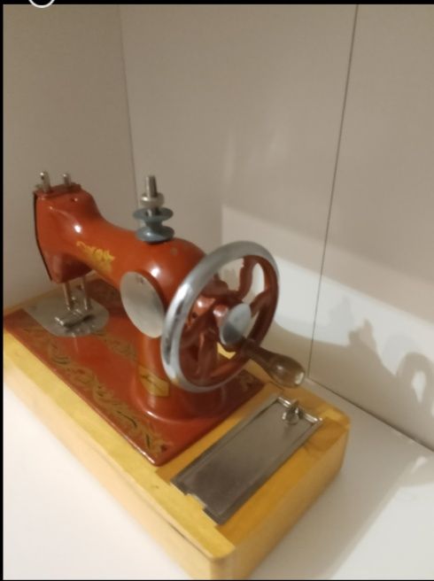 Maszyna do szycia prl