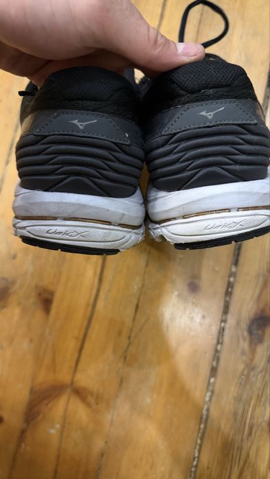 Беговые кросовки Mizuno