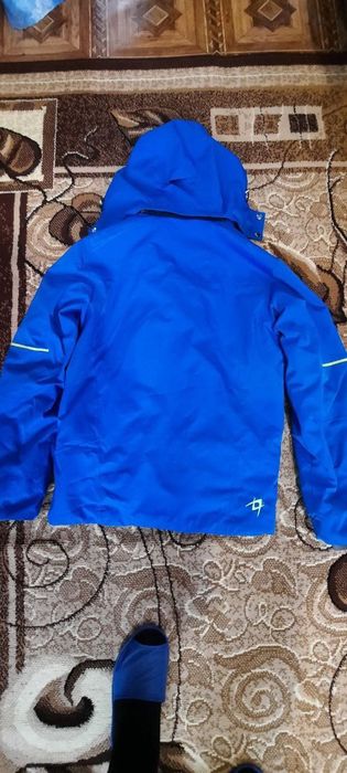 Курточка чоловіча