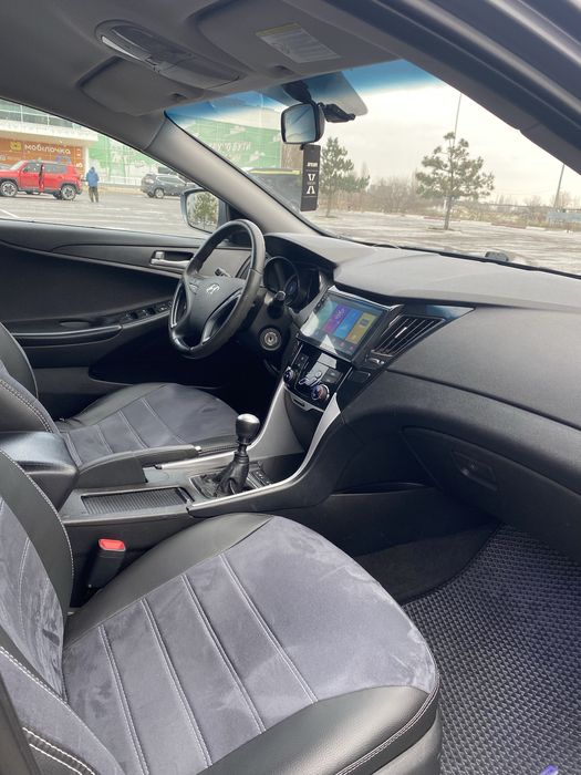 Продам HYUNDAI Sonata yf