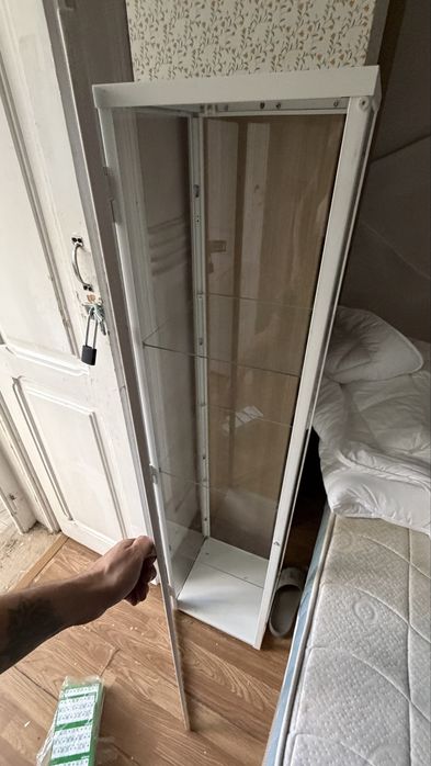 Cristaleira para casa ou montra em perfeito estado
