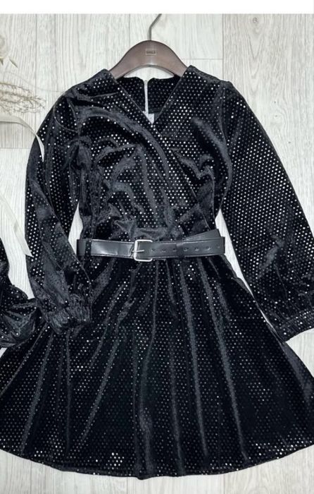 Красива сукня на ваше свято