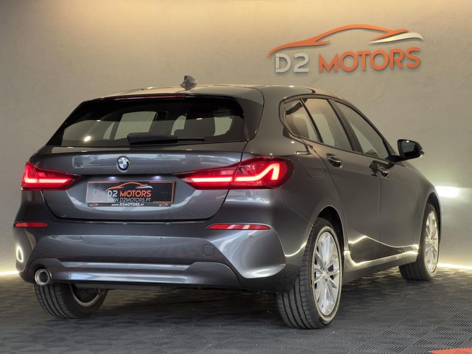 BMW 116 d Advantage - Cx Automática / LEDs