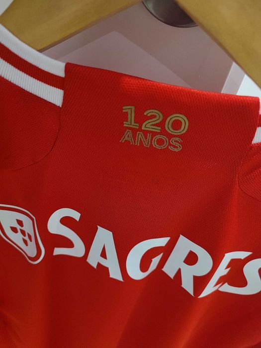 camisola SLbenfica campeões nacionais - tamanho M