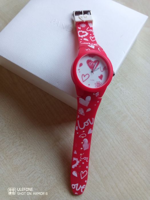 Relógio One vermelho