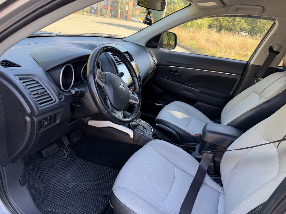 mitsubishi outlander sport