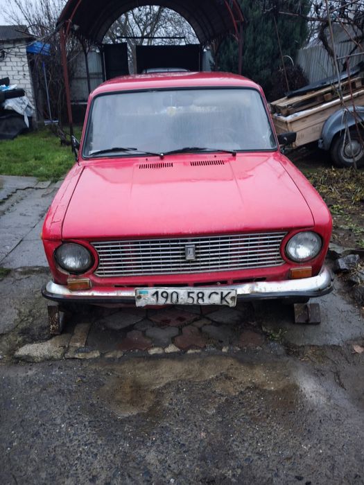 Продам ваз-21011