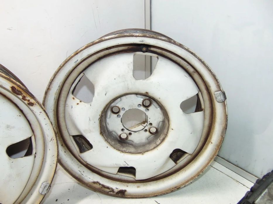 Renault clio S/\16 V jantes especiais " usado em bom estado
