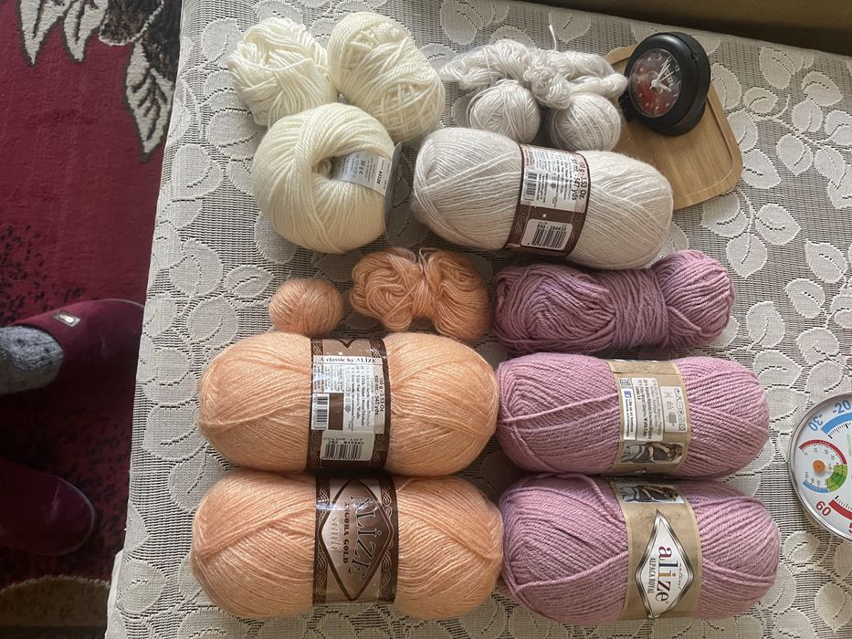 Нитки для вязання. Нові. 100/50 гр. Ціна договірна