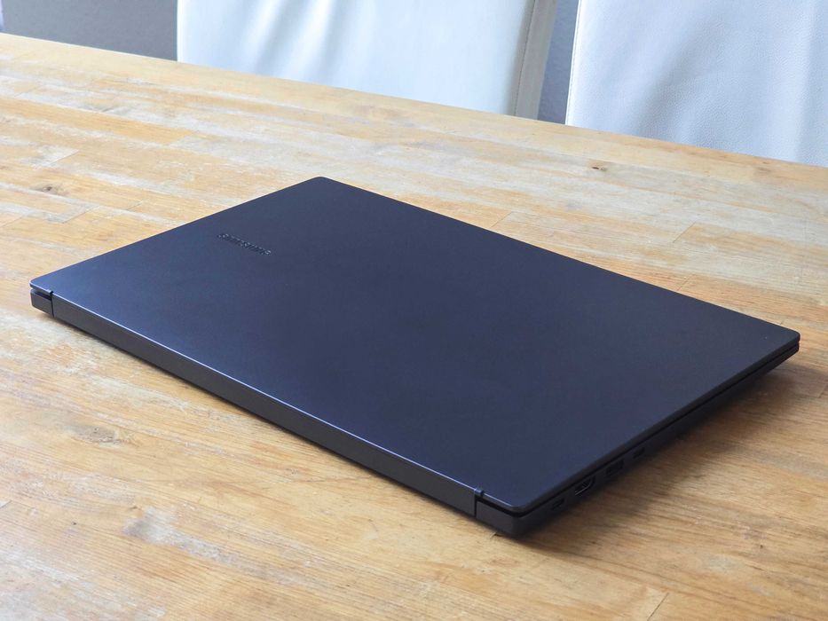 Samsung Galaxy Book3, Intel Core i3-1315U. 15.6 Full HD. 2023