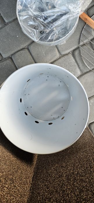 Gril węglowy turystyczny