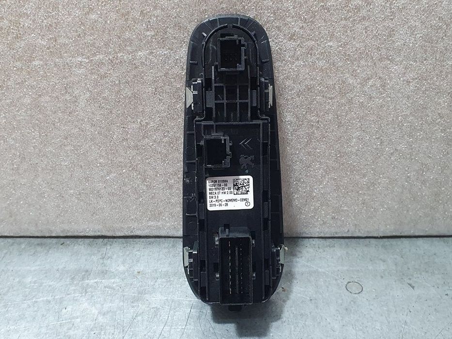 COMANDO ELEVADOR DE VIDRO FRONTAL ESQUERDO PEUGEOT 308 SW II 2019 -98319761ZD