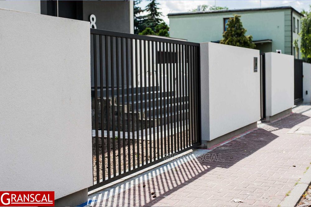 Ogrodzenie pionowe nowoczesne brama przesuwna furtka płot Poznań