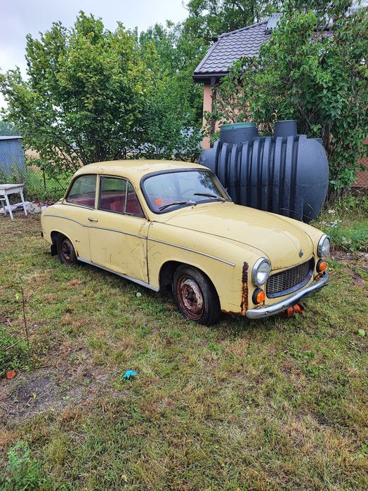 Samochód Syrena 105