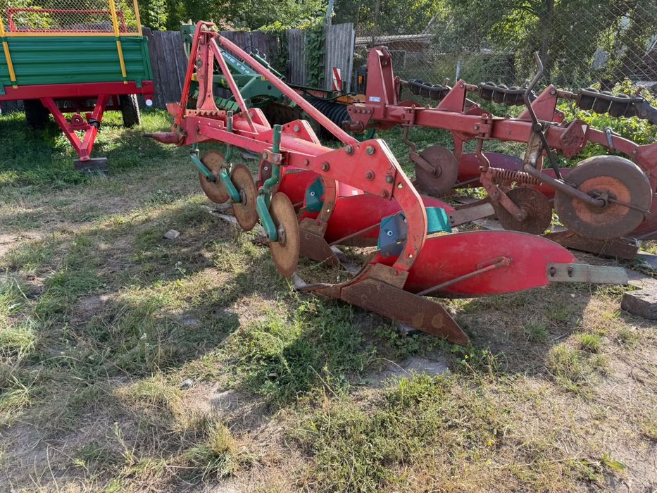 Плуг Kverneland 3-х корпусний 35 40 Квернеланд 14 16 cali Lemken opal 090 90