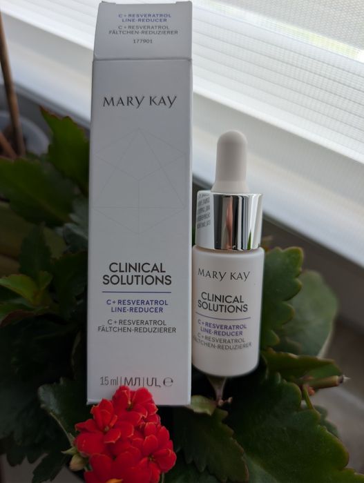 Mary Kay Clinical Solutions C+resveratrol line-reducer