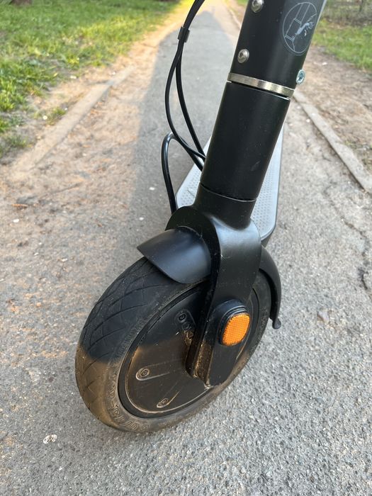 Продам електросамокат OKAI ES10-NEON Lite Black 9"