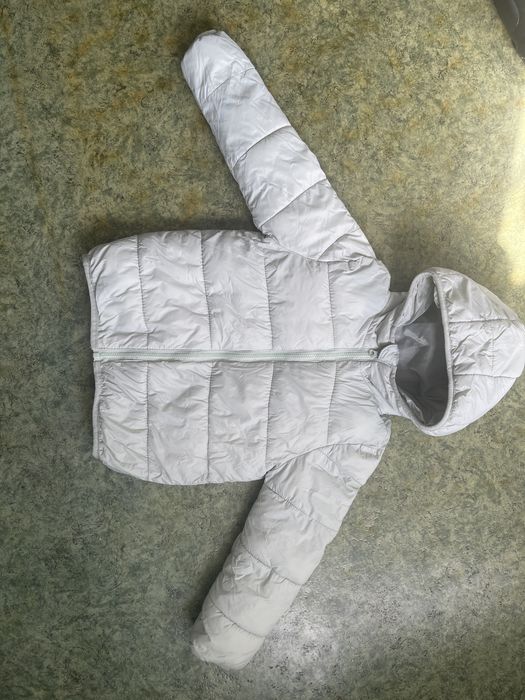 Продам куртики на дівчинку
