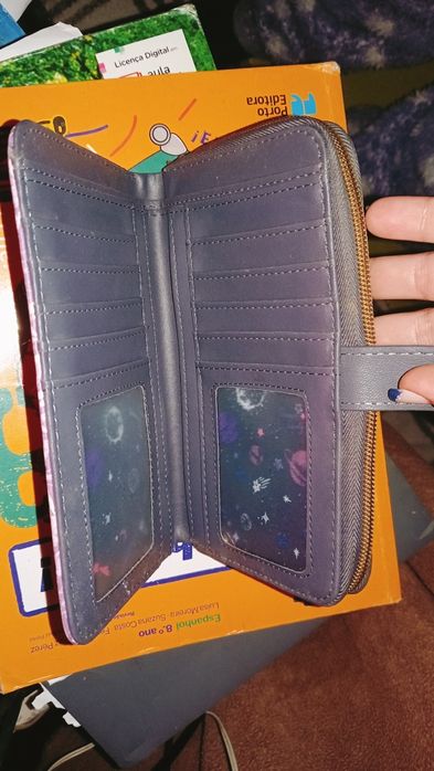 Carteira da bonequinha