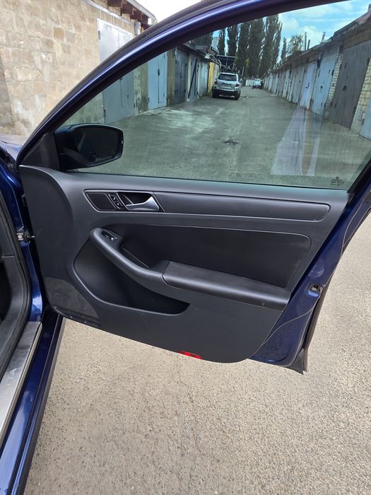 Volkswagen Jetta 2011