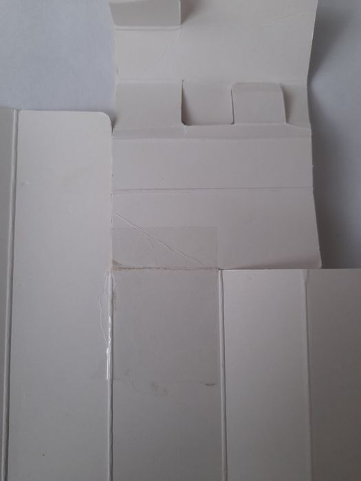 Pudełko od Samsung J3 i instrukcja obsługi