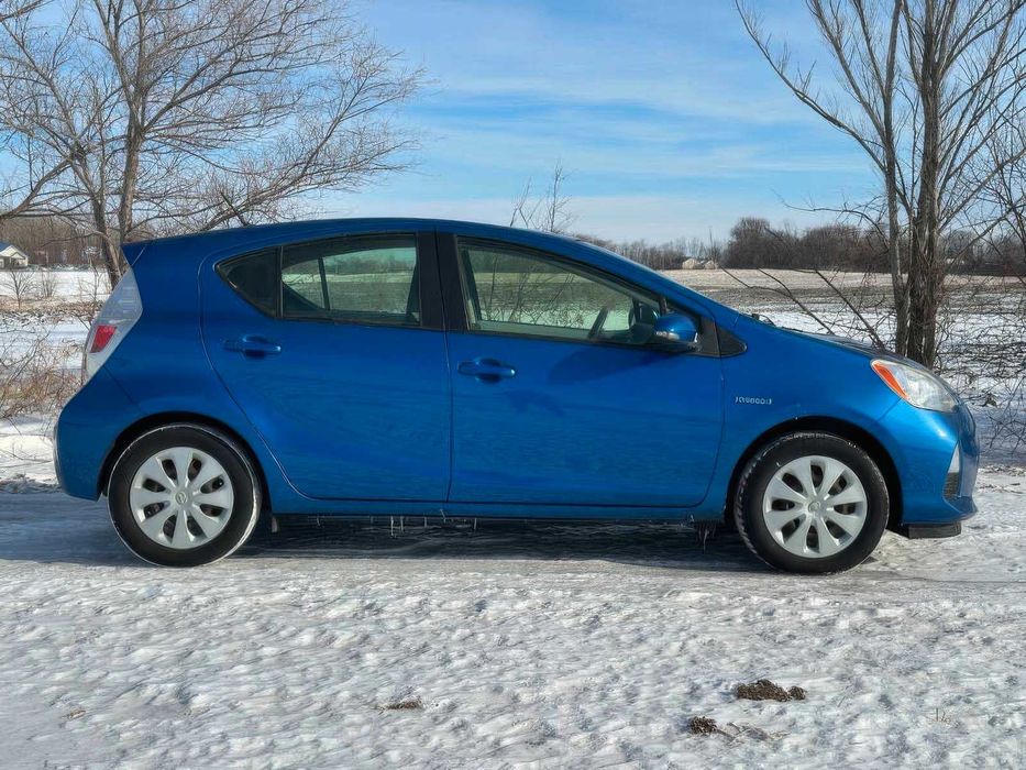 Toyota Prius      2014