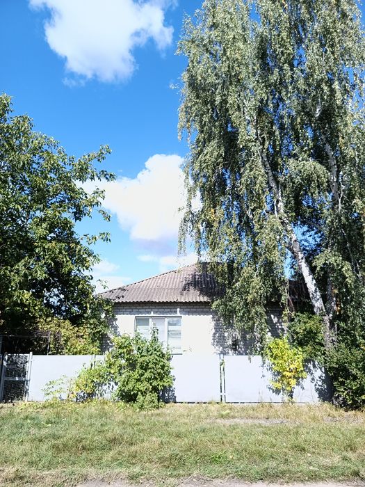 Продаж житлового будинку