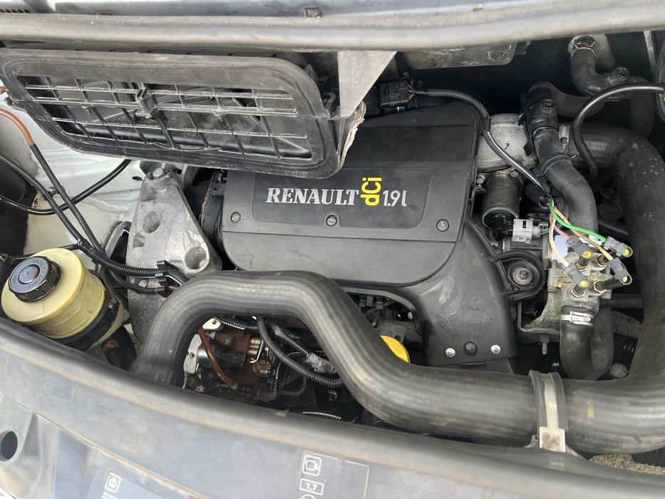 Renault Trafic a circular diariamente