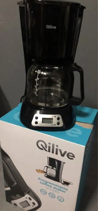 Продам програмовану крапельну кавоварку Qilive Q.5289