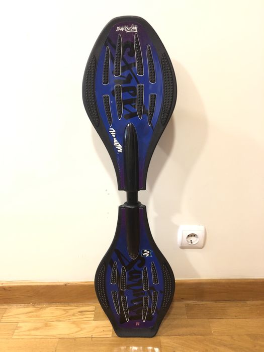 Skate street surfing