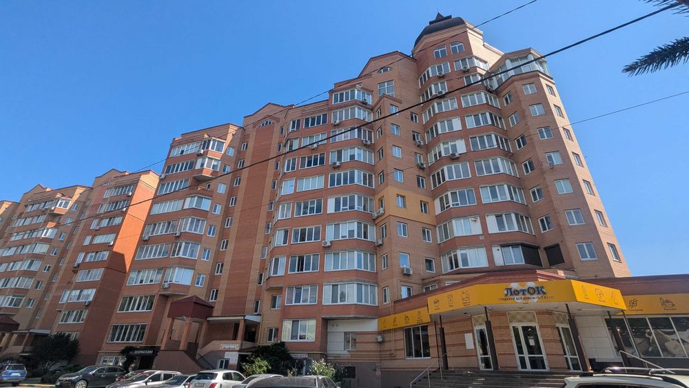 смт.Чабани Машинобудівників вул.2-В/ ПРОДАЖ  1-к  квартири, 49кв.м./ст.метро Теремки-7хв. /єВідновлення, Сертифікат, Житл.ваучер...