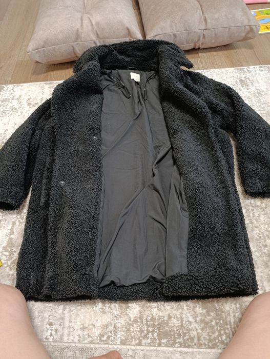 Пальто овечки чорне і фіолетове
