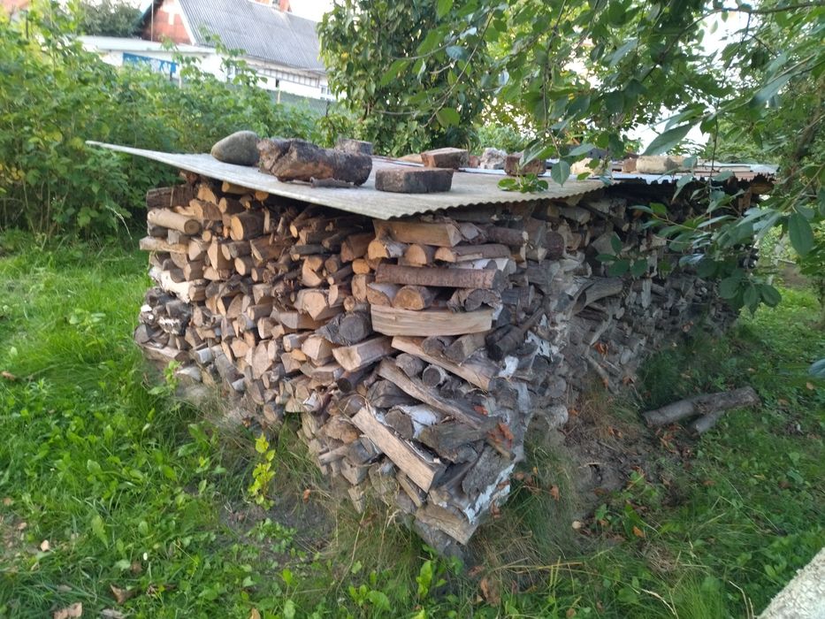 Продам дрова сухі та порубані.