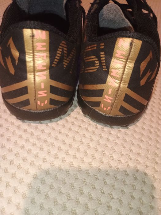 Piłkarskie chłopięce rozmiar 33