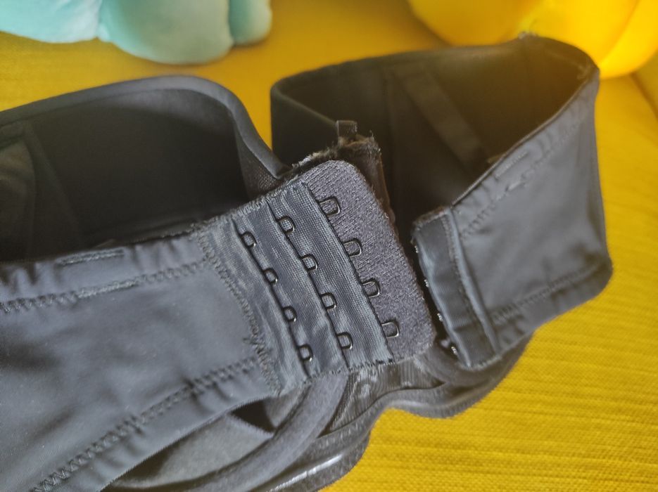 Pour Moi ? Czarny stanik biustonosz strapless bez ramiączek 65 F 65F