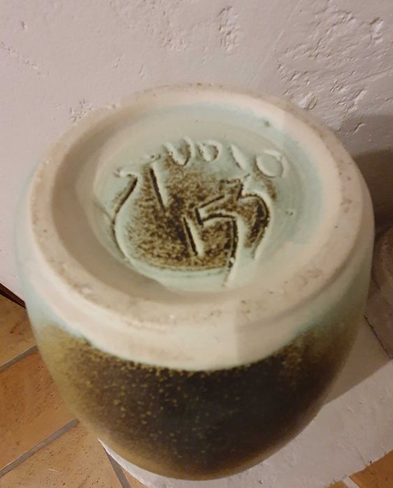 Wysoki WAZON ceramika design loft kolor z przecierką czarno szary