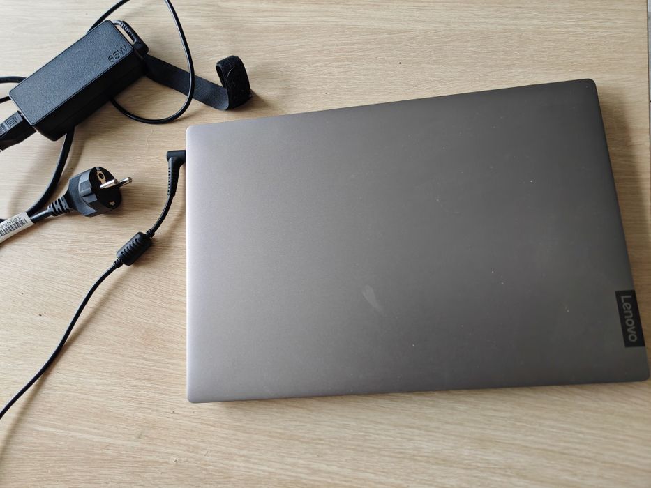 Elegancki i szybki laptop Lenovo IdeaPad S540-14 | i5 10. Gen | 8GB RAM | 512GB SSD | Windows 11